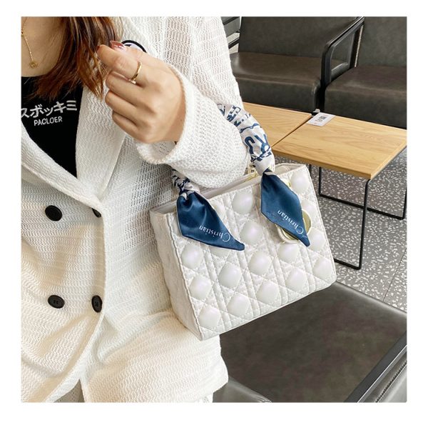 Lacquer leather Daifei bag - 图片 23