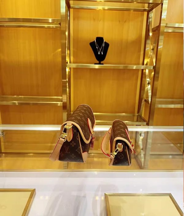 Leather handbag - 图片 2